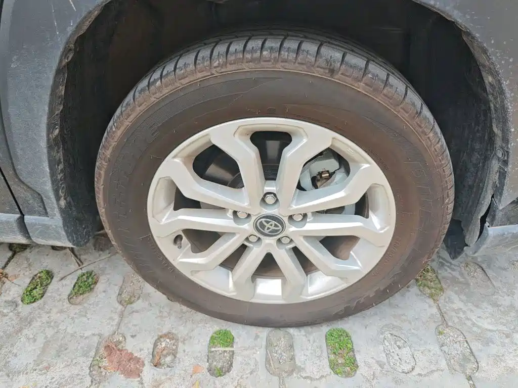 Toyota Frontlander — миниатюра 24