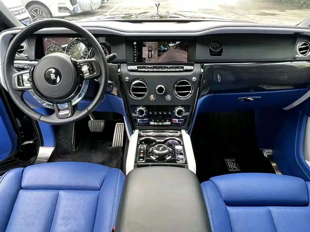 ROLLS-ROYCE CULLINAN