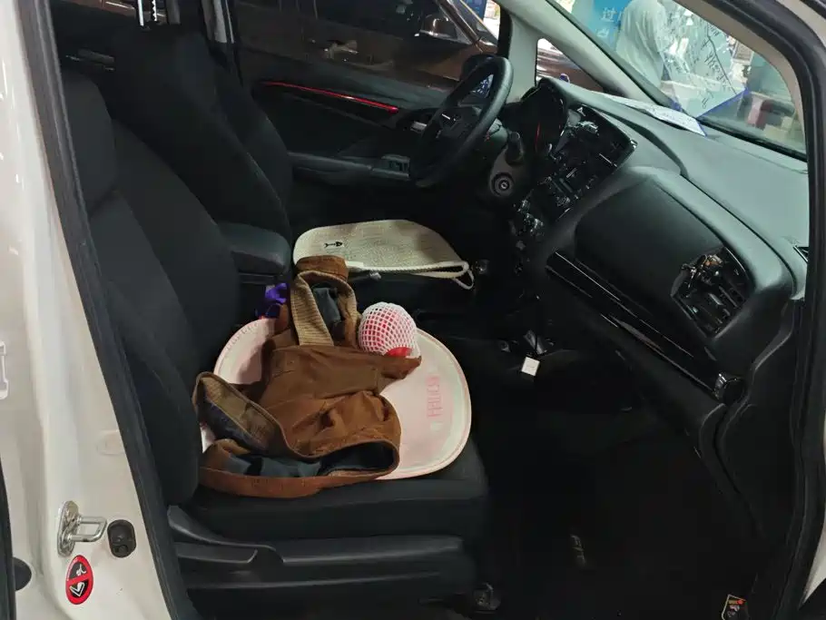 Honda Fit — миниатюра 8