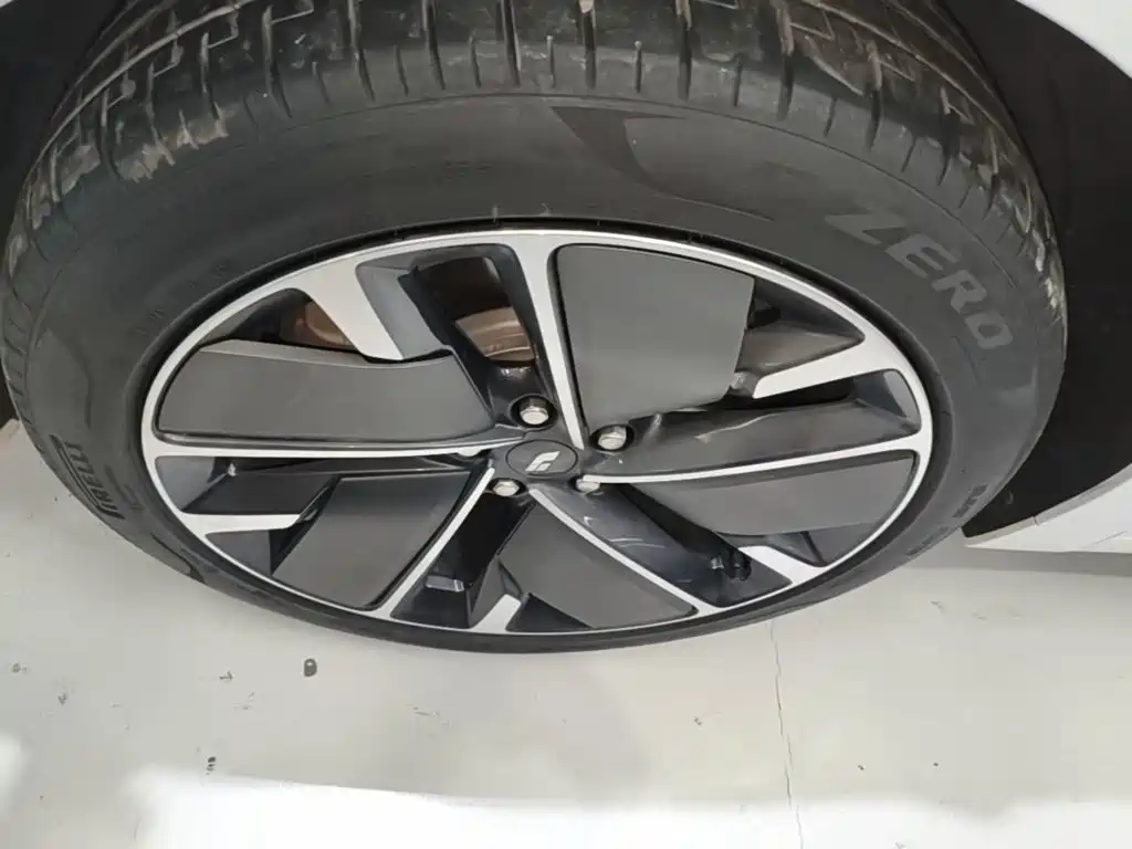 Li Auto Li L6 — миниатюра 23