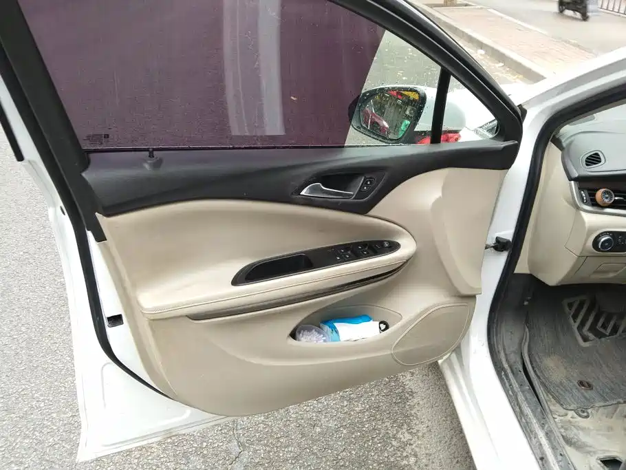 Buick Verano — миниатюра 7