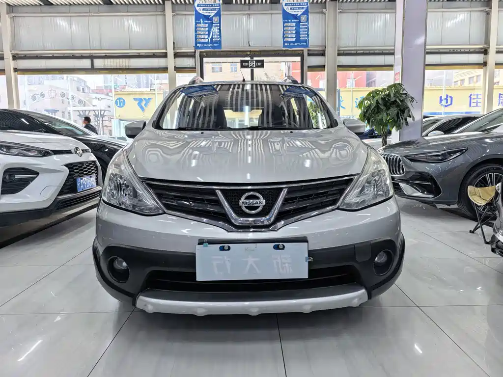 Nissan Livina — миниатюра 2