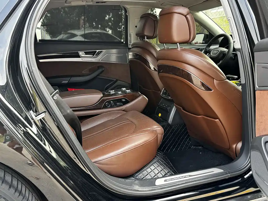 Audi A8 — миниатюра 18