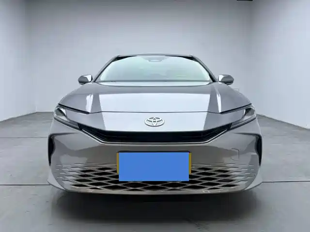 TOYOTA CAMRY 2024