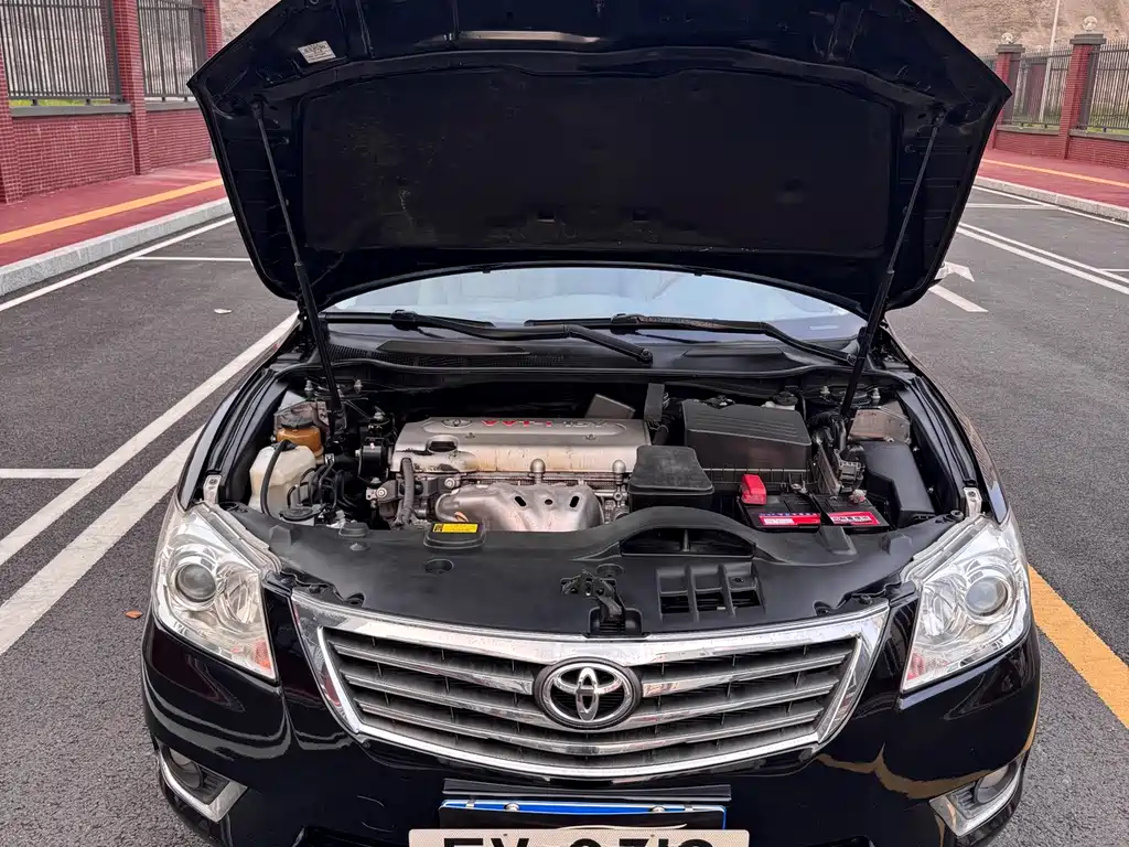 Toyota Camry — миниатюра 17