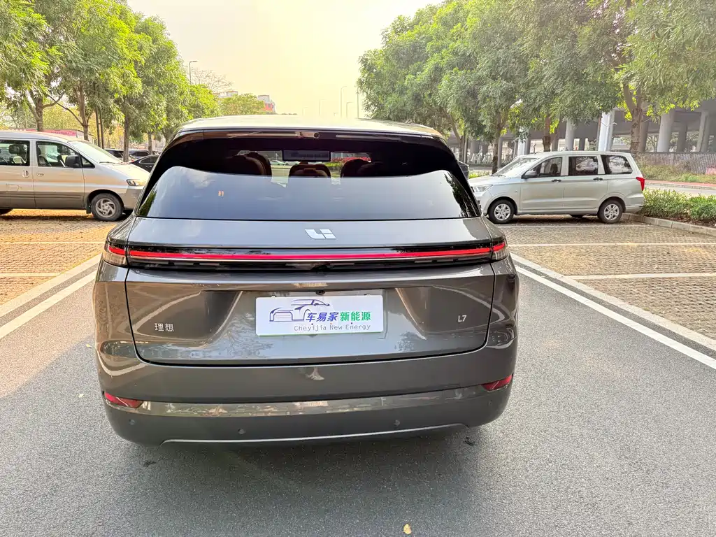 Li Auto IDEAL L7