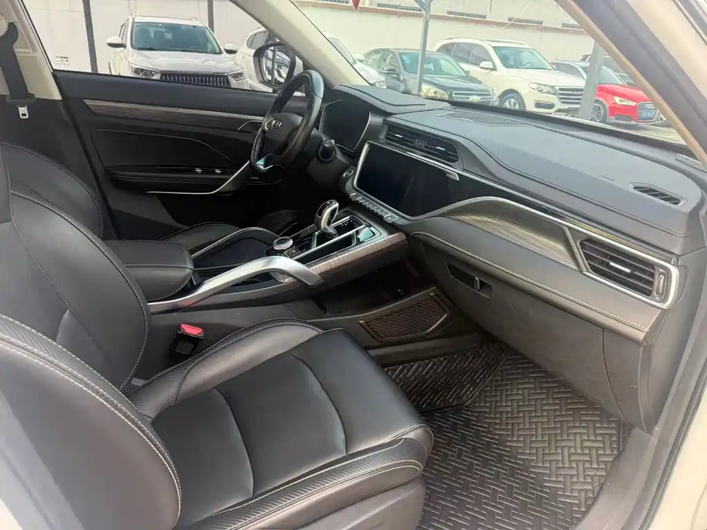 Geely Boyue — миниатюра 5