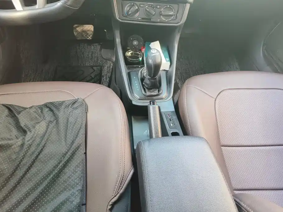 Volkswagen Santana — миниатюра 16