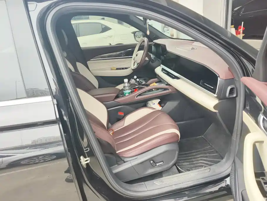 Geely Xingyue L — миниатюра 8