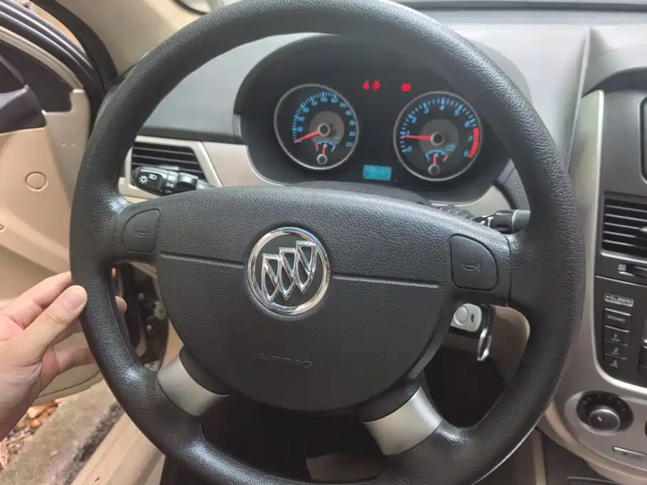 Buick Excelle — миниатюра 15