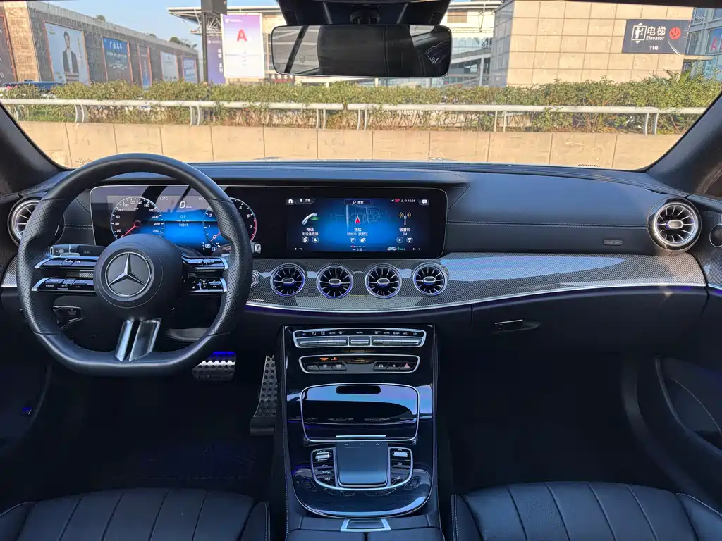 MERCEDES-BENZ E CLASS