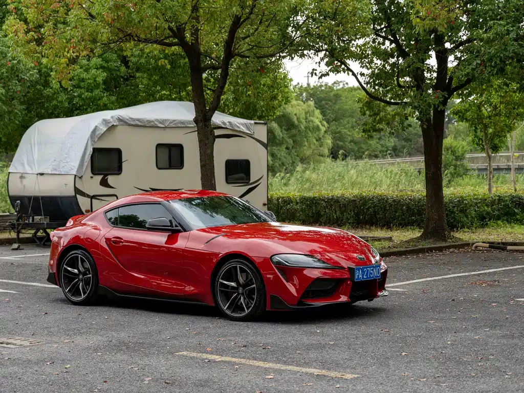 Toyota Supra — миниатюра 8