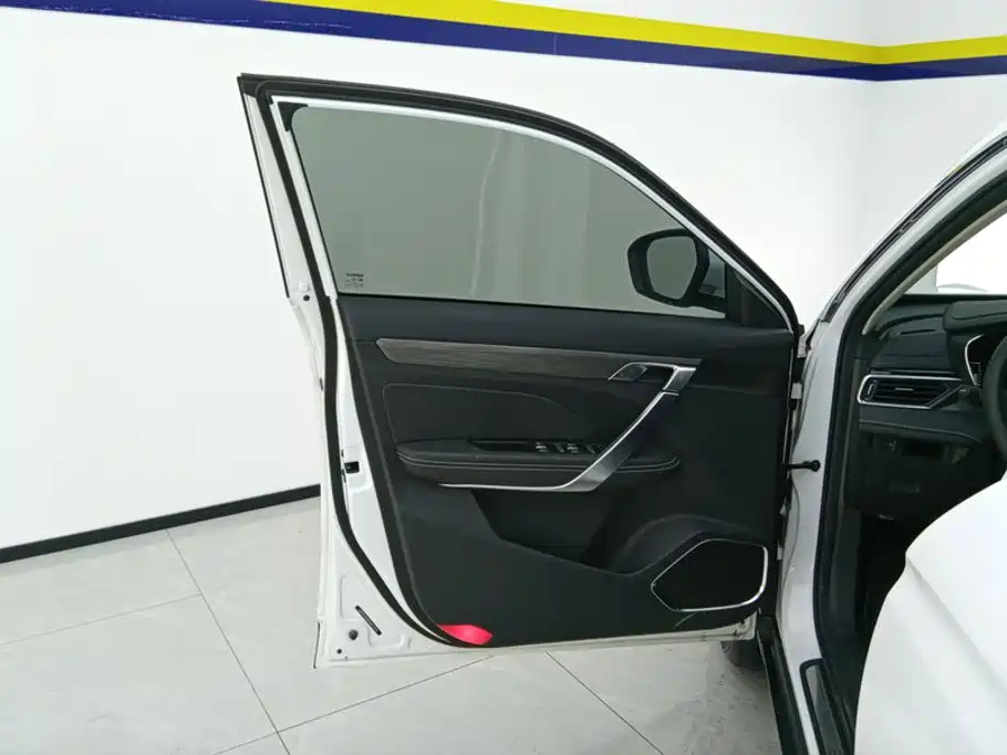 Geely Boyue — миниатюра 7