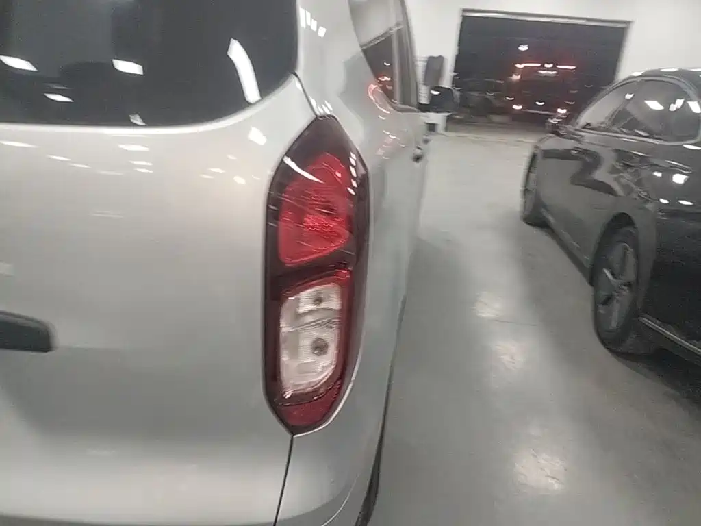 Wuling Hongguang EV — миниатюра 8