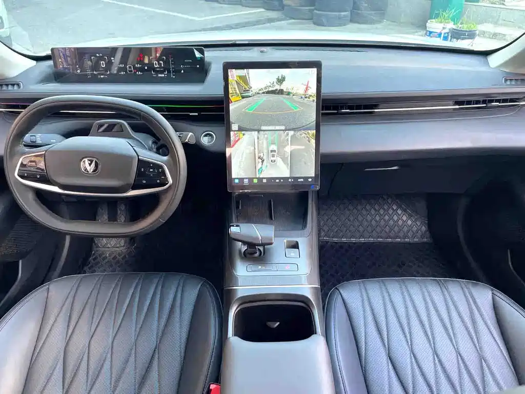 Changan Yida — миниатюра 4