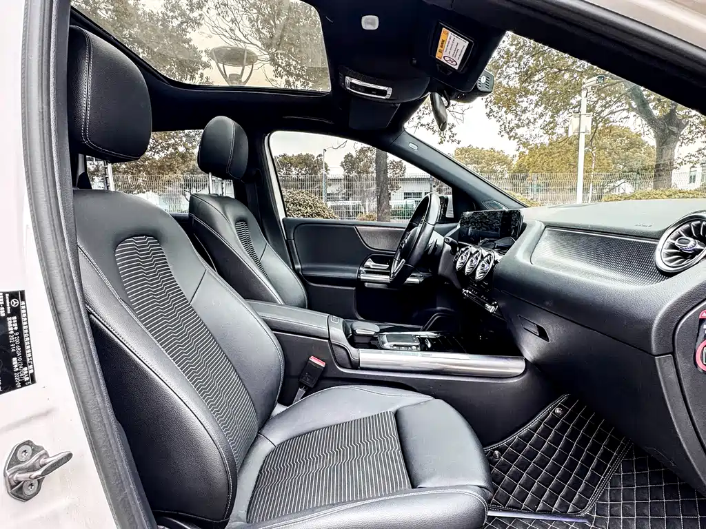 MERCEDES-BENZ B CLASS