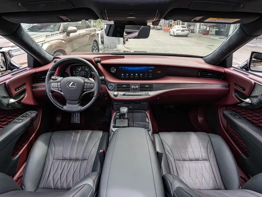Lexus LS — миниатюра 13