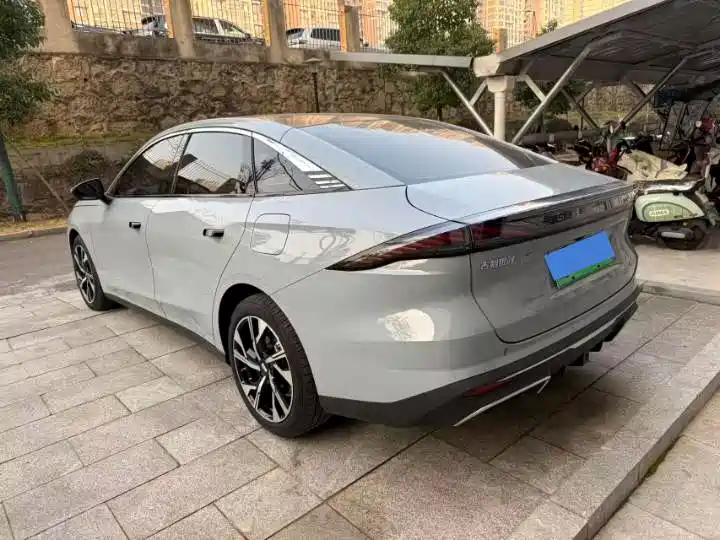 GEELY GALAXY GALAXY L6