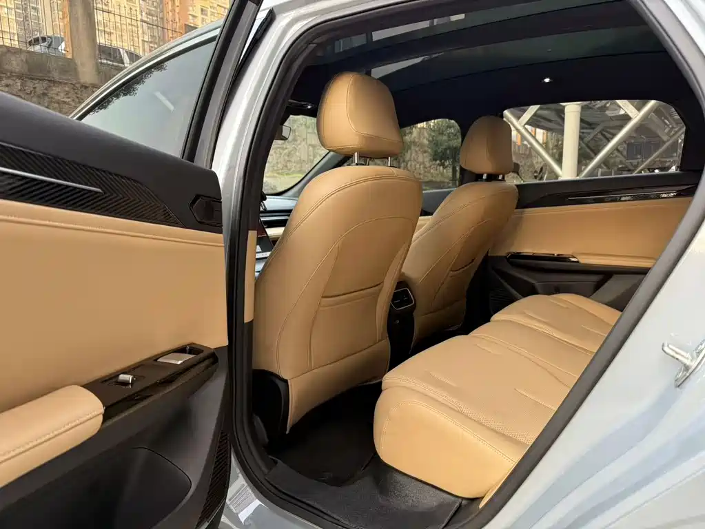 GEELY GALAXY GALAXY L6