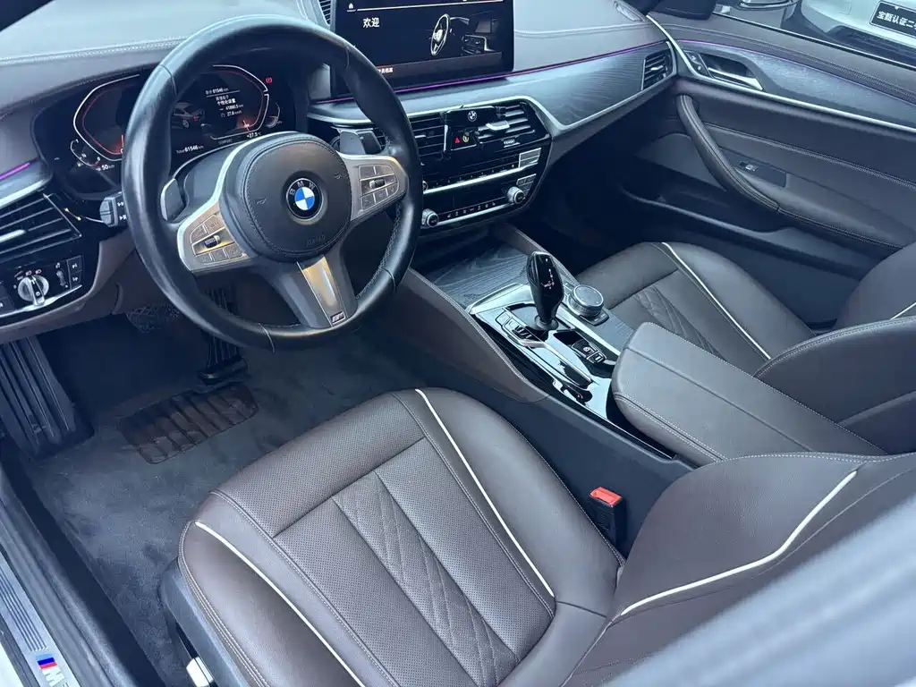 BMW 5 Series — миниатюра 10