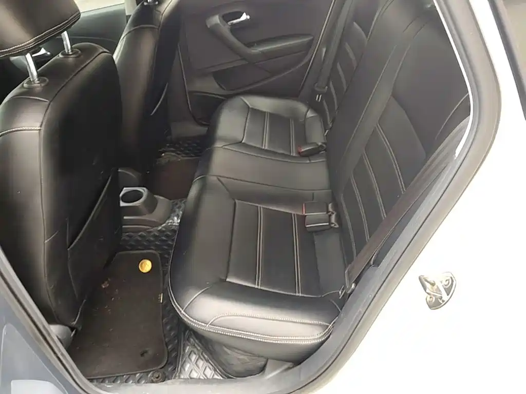 Volkswagen Polo — миниатюра 13
