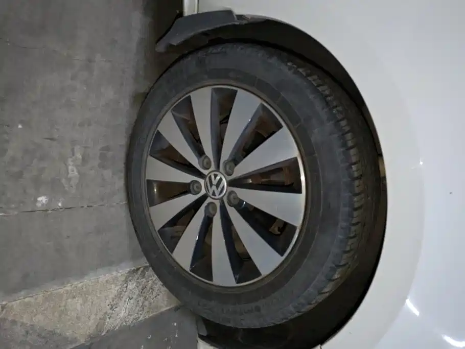 Volkswagen Sagitar — миниатюра 6
