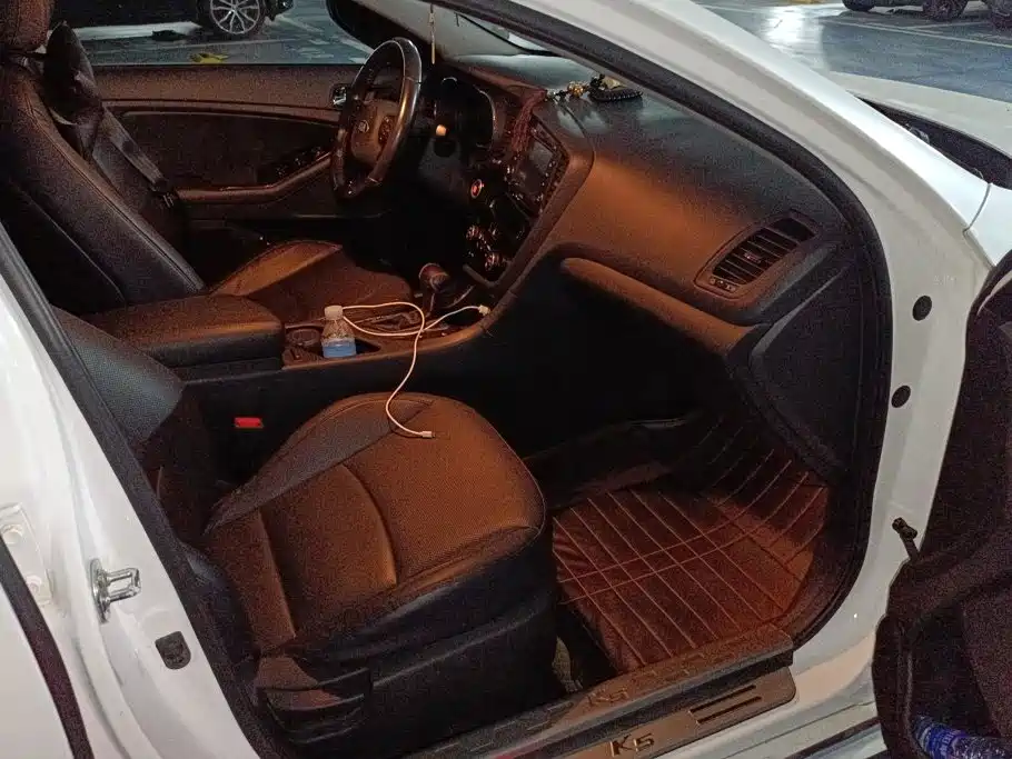 Kia K5 — миниатюра 8