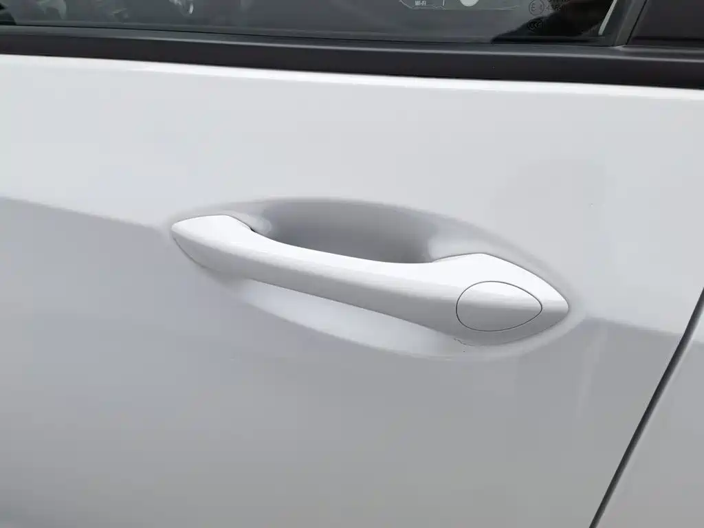 Buick Verano — миниатюра 18