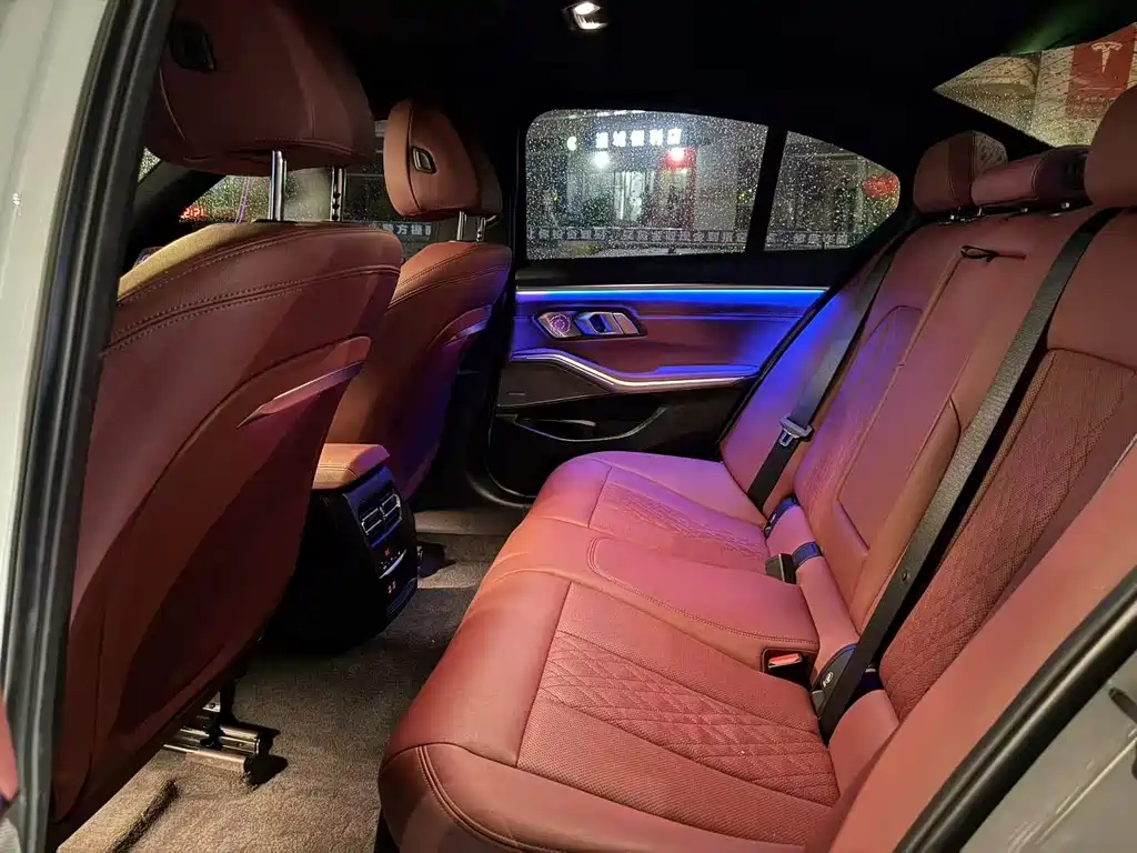 BMW 3 Series — миниатюра 8