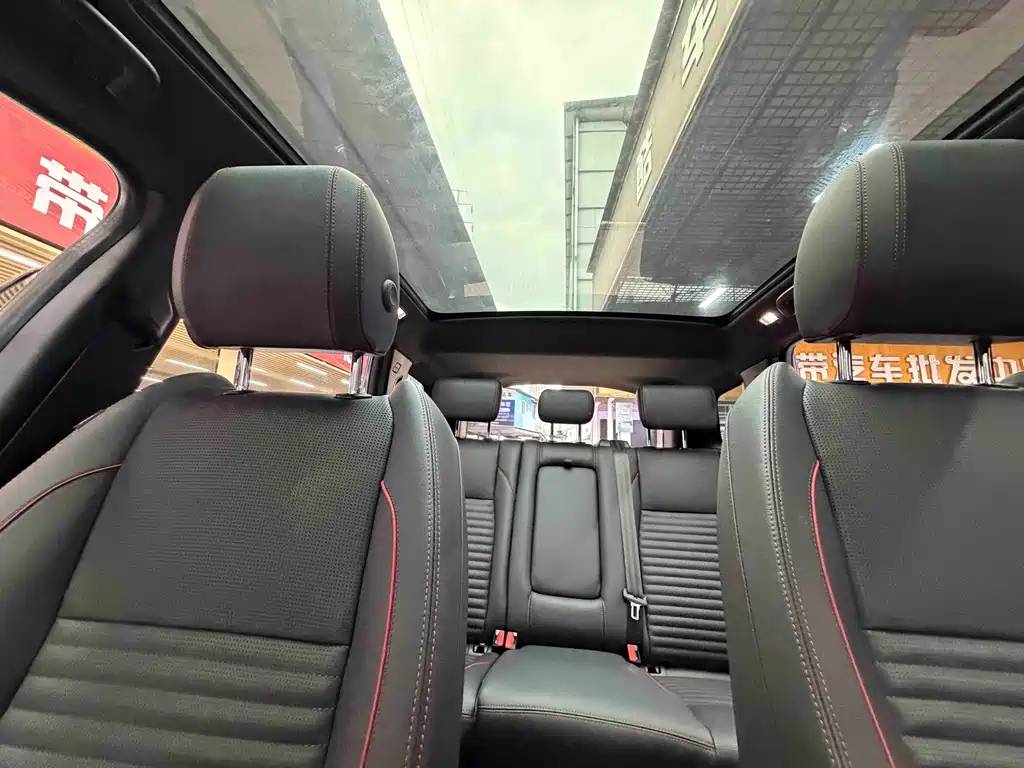 Land Rover Discovery Sport — миниатюра 25