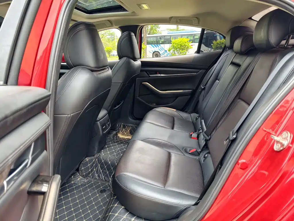 Mazda 3 Axela — миниатюра 15