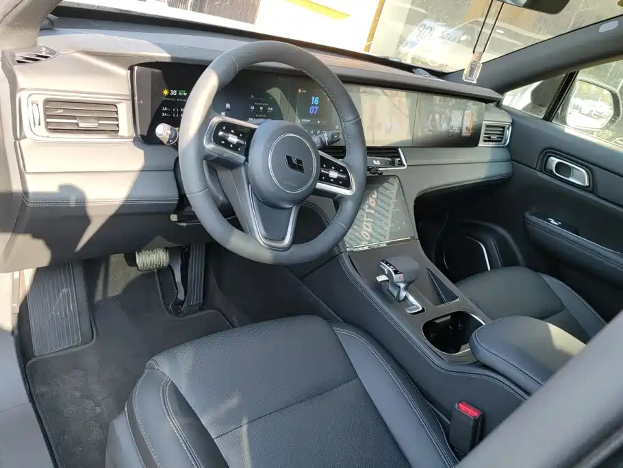 Li Auto Li ONE — миниатюра 12