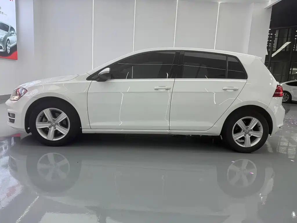 Volkswagen Golf — миниатюра 5