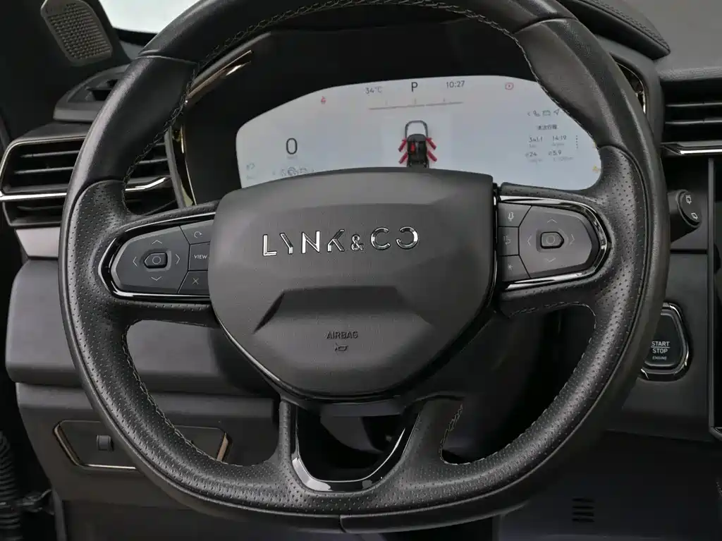 Lynk & Co 01 — миниатюра 11