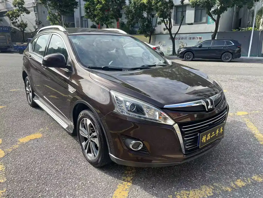 LUXGEN EXCELLENT 6 SUV