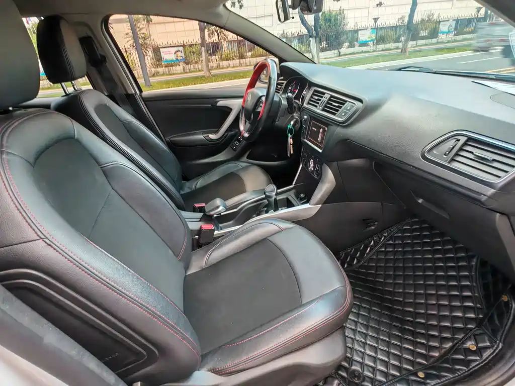 Citroen C3-XR — миниатюра 11