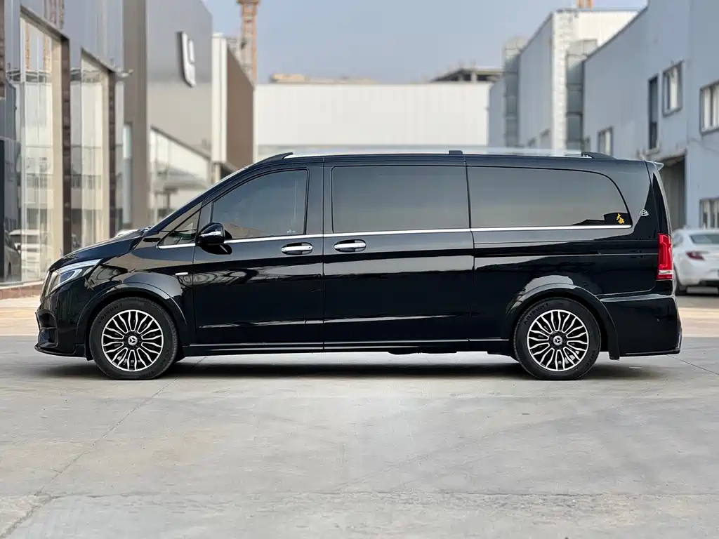 MERCEDES-BENZ V CLASS