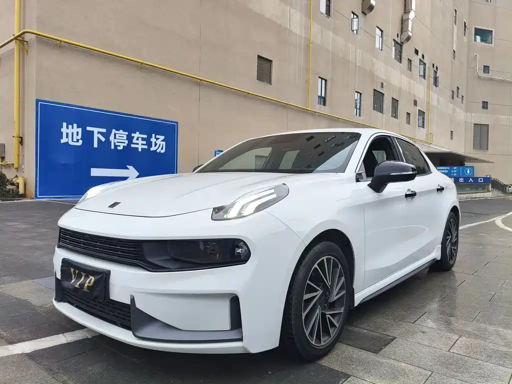 Lynk & Co 03 2022