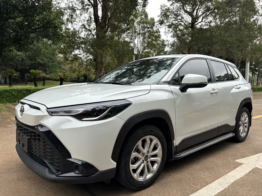 Toyota Frontlander 2023