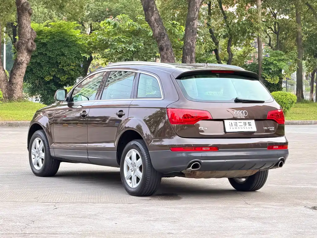 Audi Q7 — миниатюра 7