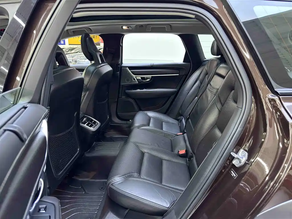 Volvo V90 2017 Cross Country T5 AWD