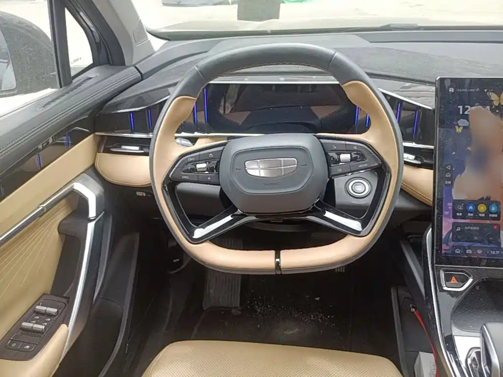 Geely Boyue L — миниатюра 3