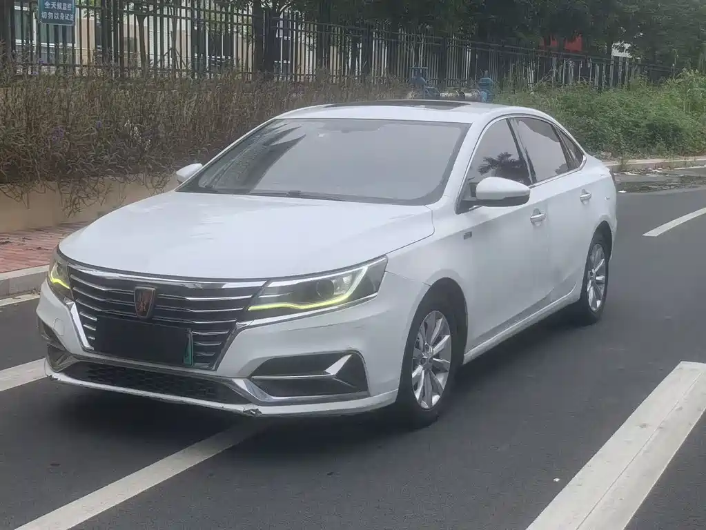 ROEWE I6 NEW ENERGY