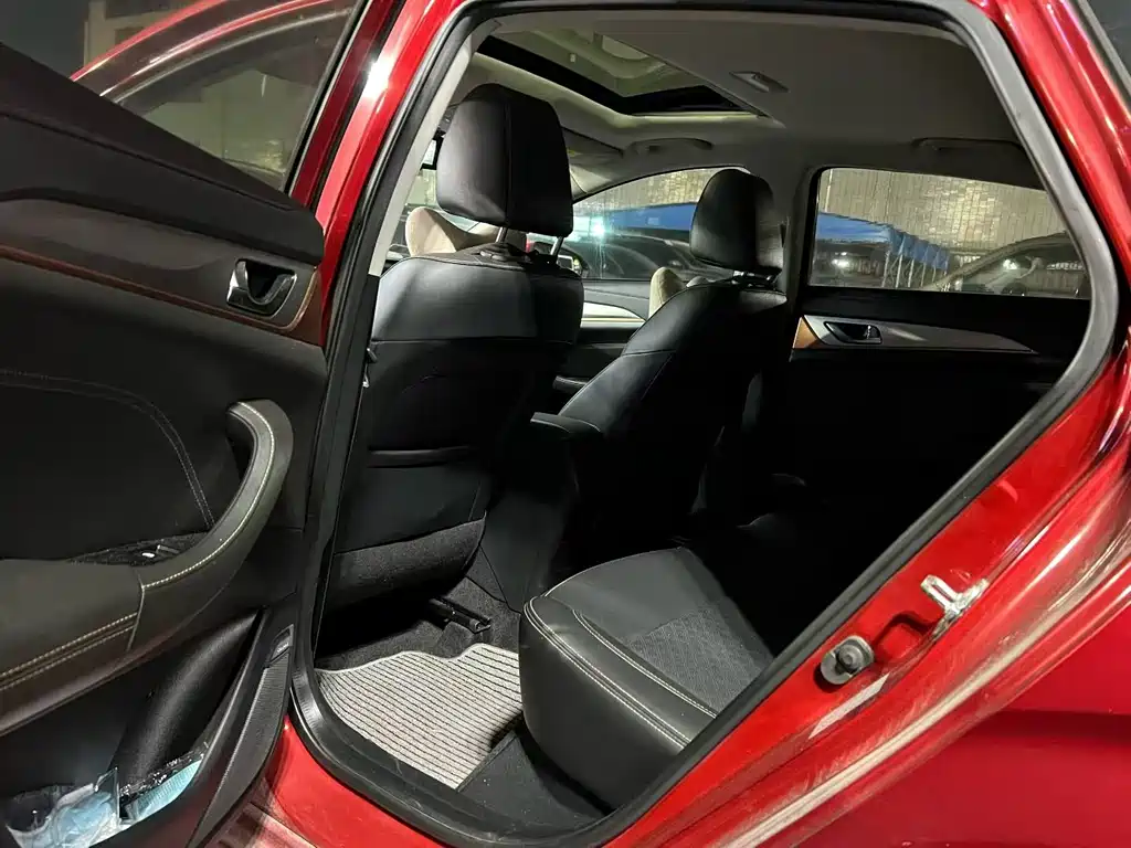 Changan Eado XT — миниатюра 5