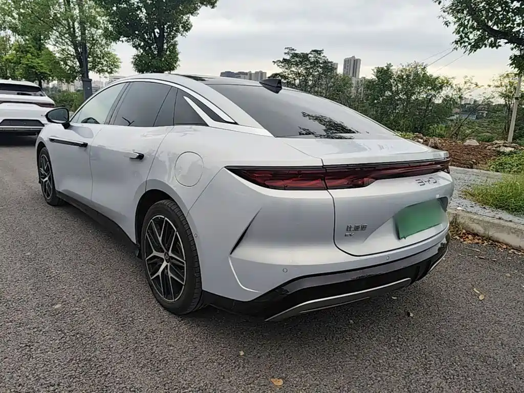 BYD Han L — миниатюра 5