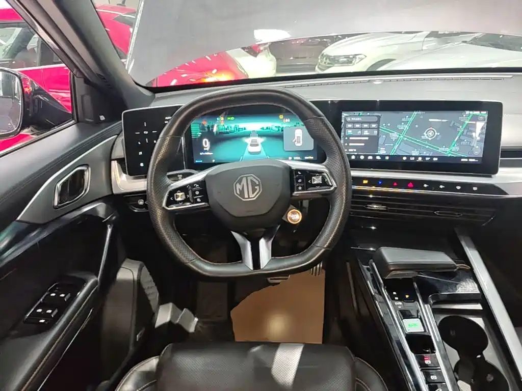 MG MG ONE — миниатюра 11