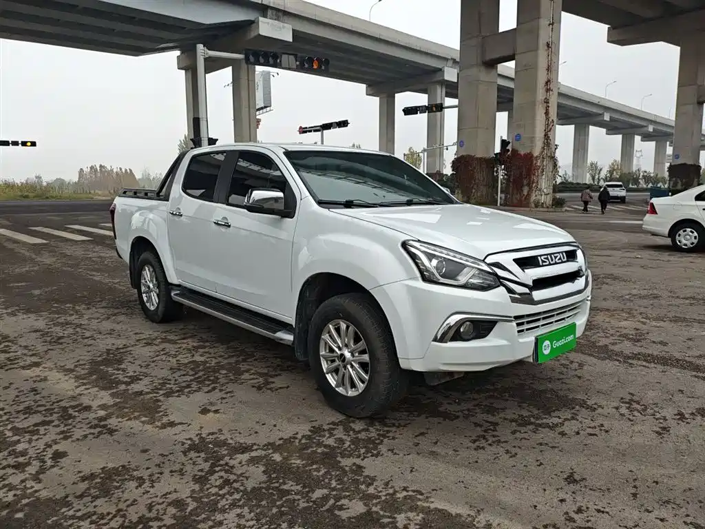 ISUZU D MAX