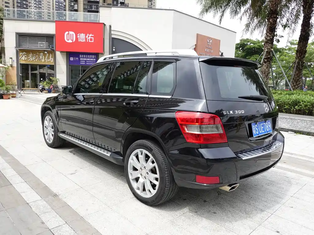 Mercedes-Benz GLK 2011 GLK 300 4MATIC Luxury