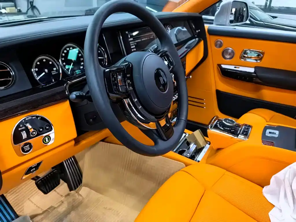 Rolls-Royce Phantom — миниатюра 4