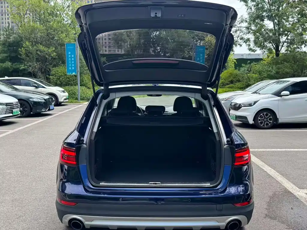 Audi A4 (Import) — миниатюра 15